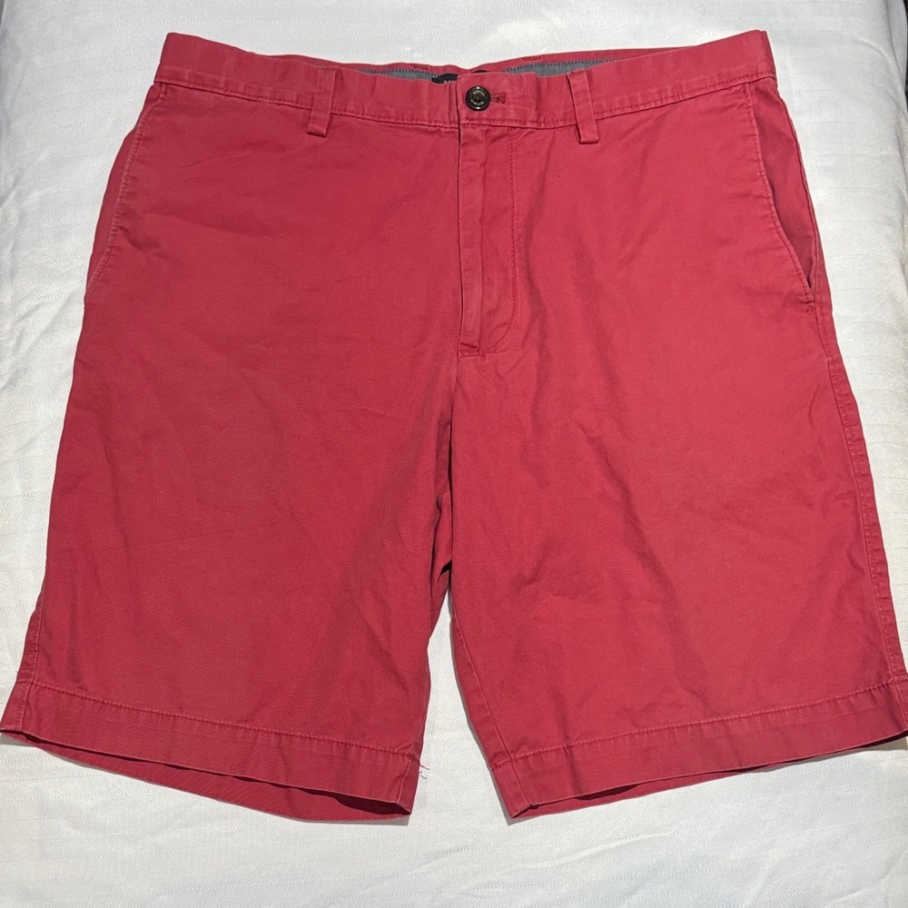 Banana Republic Men's Coral-Red Flat Front Shorts